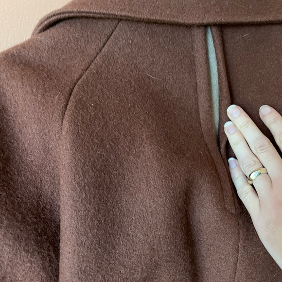 Beautiful vintage wool knee length coat - Picture 6 of 9